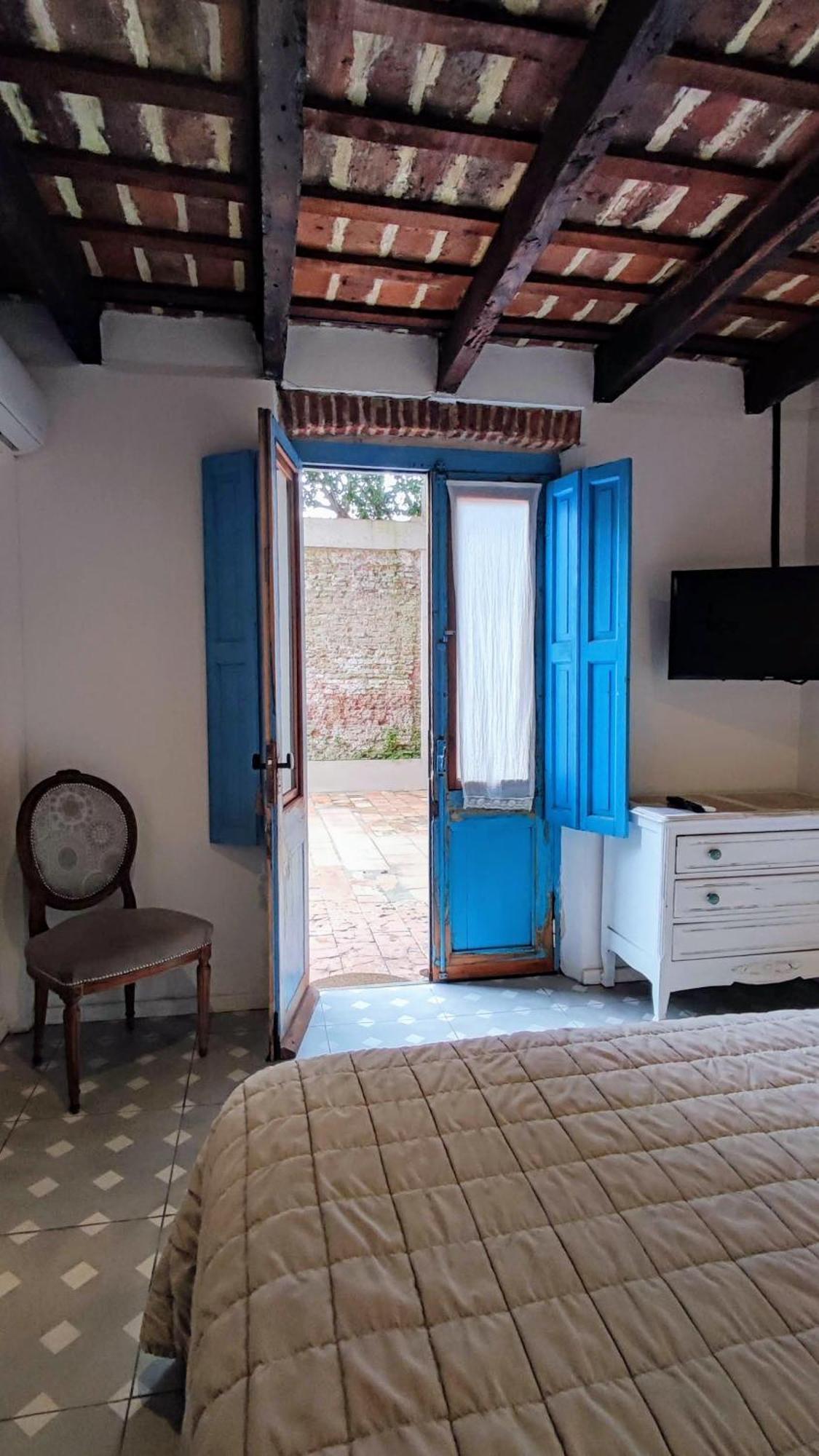 Chascomús La Botica De 1852 Hotel חדר תמונה